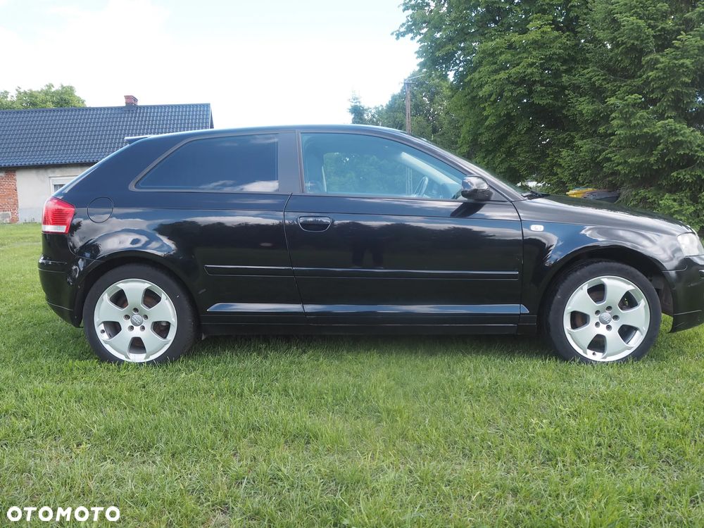 Audi A3 3-drzwiowe 1.6 Ambition - 2