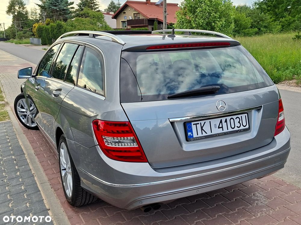 Mercedes-Benz Klasa C 180 CGI Automatik BlueEFFICIENCY Avantgarde - 12