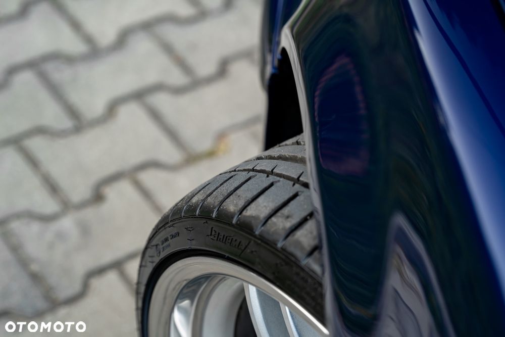 BMW Seria 3 320i - 12