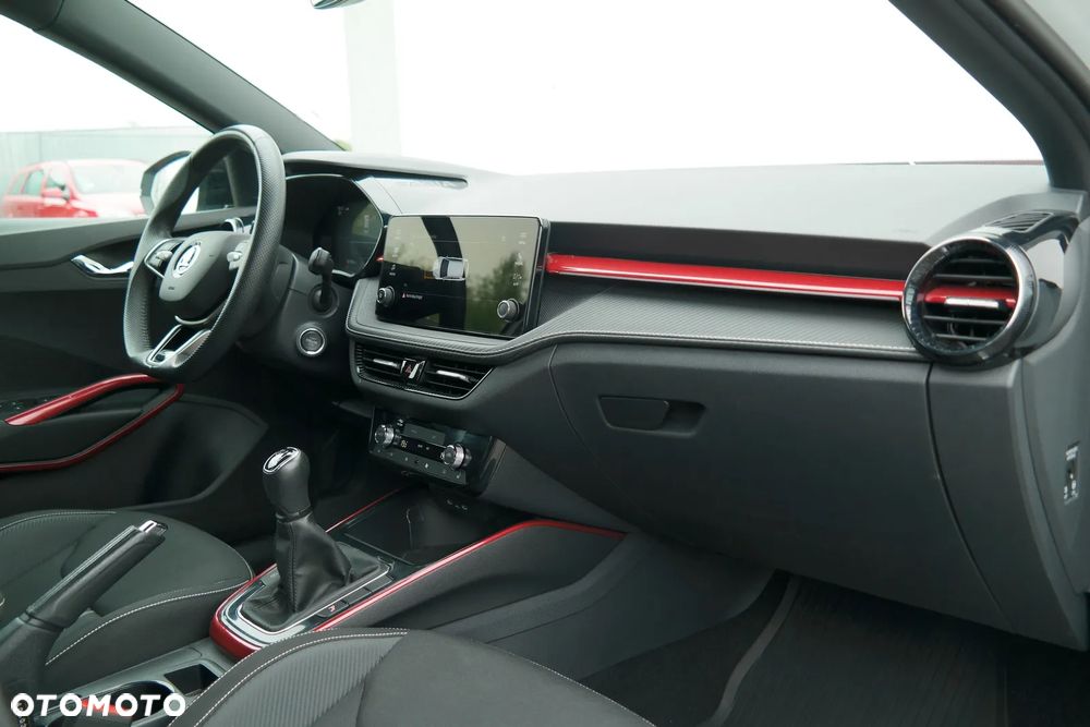 Skoda Fabia 1.0 TSI Monte Carlo - 10