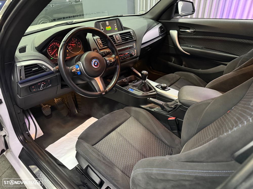 BMW 118 d Pack M - 4