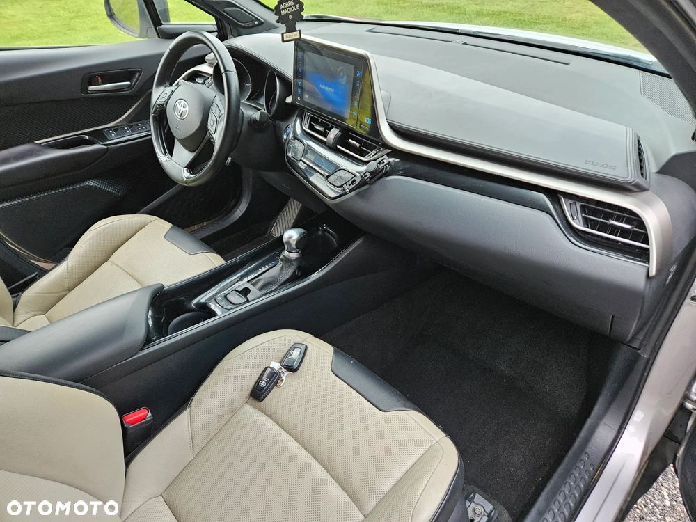 Toyota C-HR 1.8 Hybrid Executive - 8