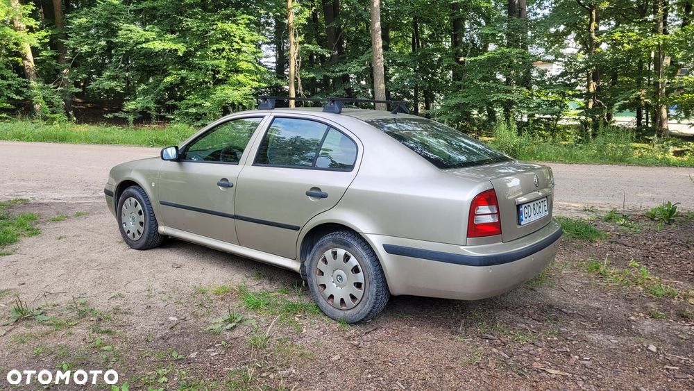 Skoda Octavia 1.4 Tour - 4