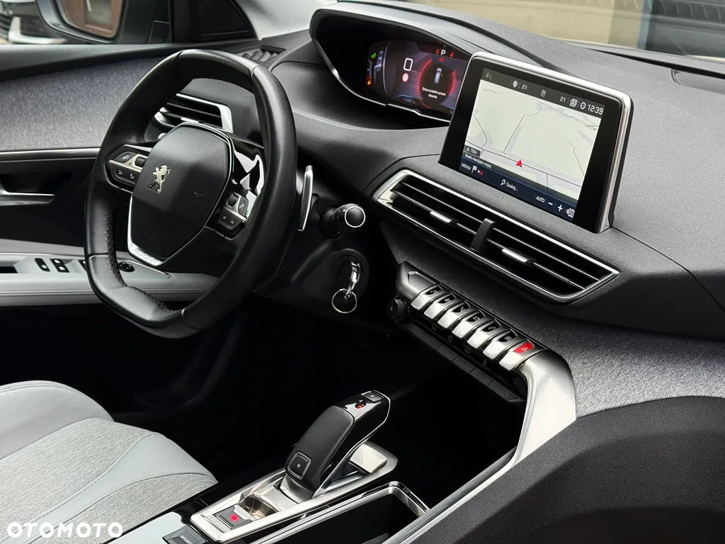 Peugeot 3008 BlueHDi 130 Stop & Start EAT8 Allure Pack - 11