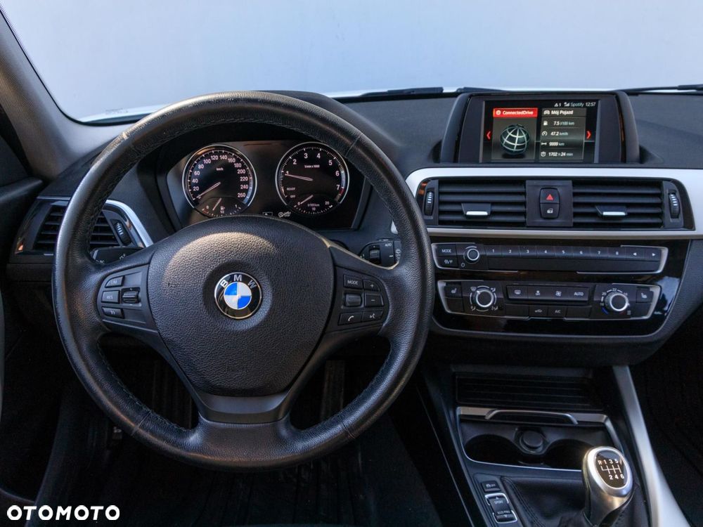 BMW Seria 1 - 10