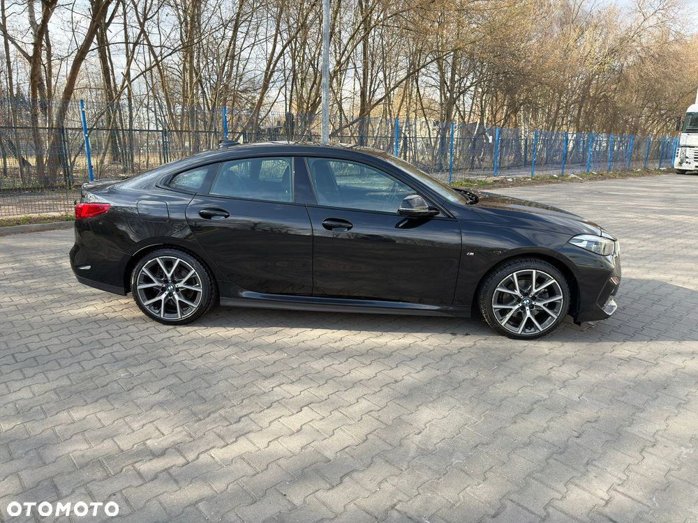 BMW Seria 2 218i - 23