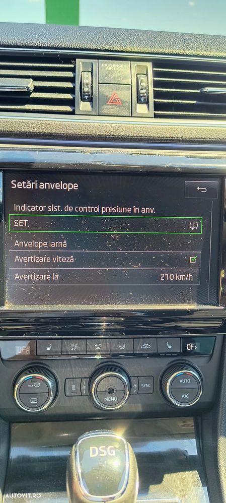 Skoda Superb 2.0 TDI DSG Style - 29
