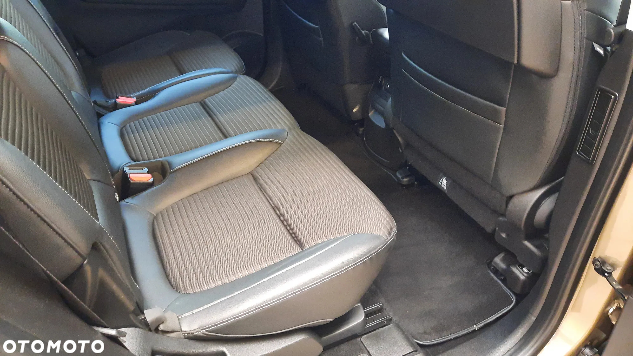 Renault Grand Scenic - 14
