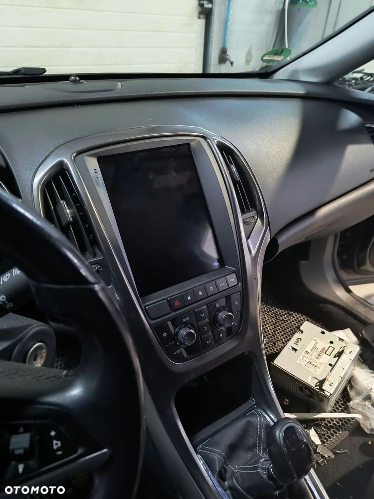 Opel Astra 1.7 CDTI Cosmo - 10