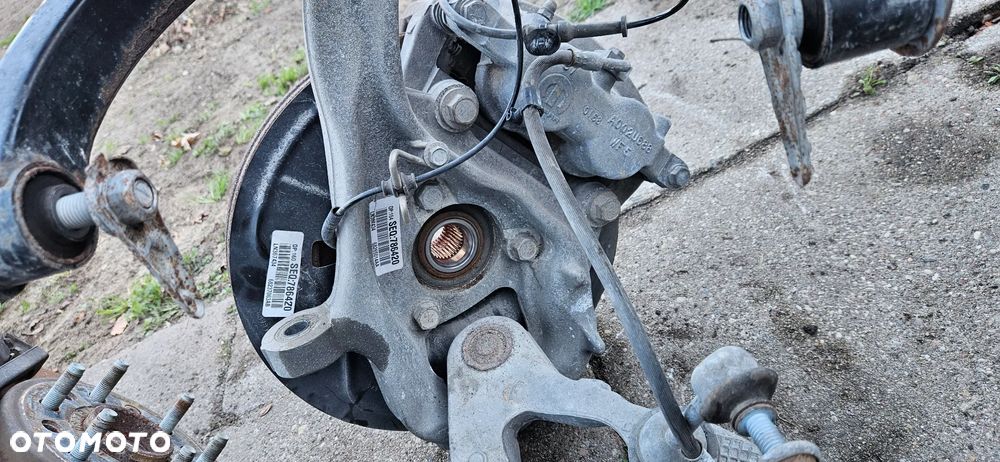 RAM 1500 V 5 2019- 4X4 5.7 HEMI Kompletne zawieszenie prawe lub lewe Zwrotnica Wahacze Amortyzator Kopyto 68265013AA 68277312AC 68265014AA 68277312AC - 9