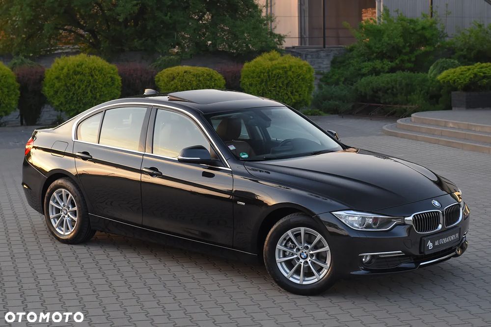 BMW Seria 3 318d Luxury Line - 34