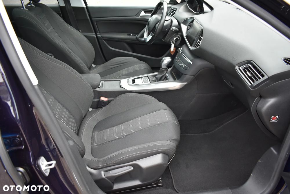 Peugeot 308 BlueHDi 150 Automatik Stop & Start Allure - 14