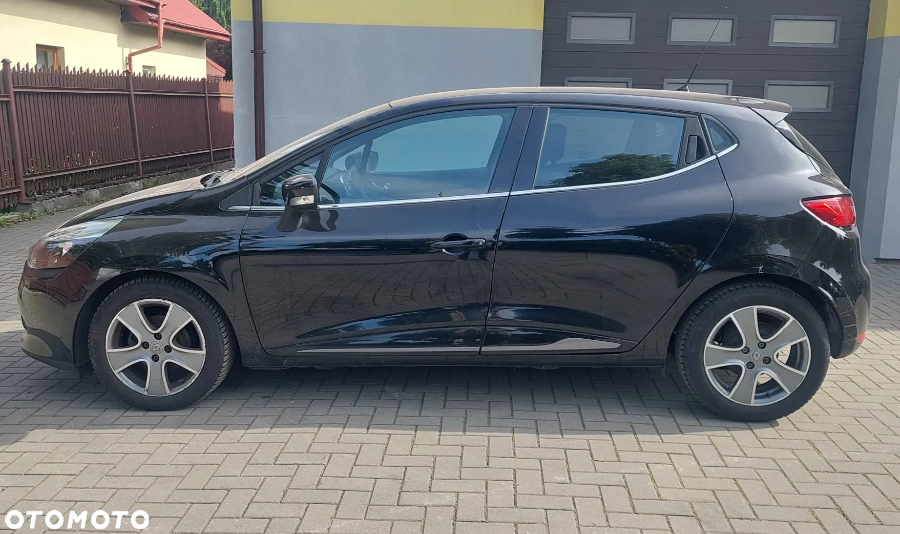 Renault Clio 1.2 16V 75 Life - 7