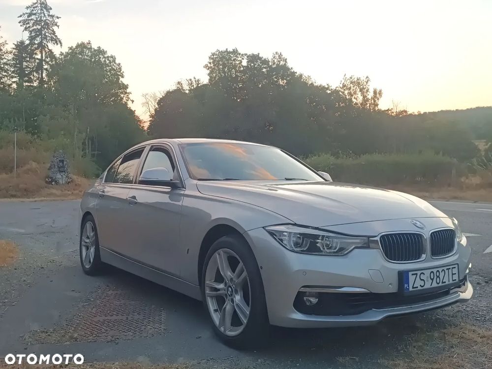 BMW Seria 3 330e iPerformance Luxury Line - 1