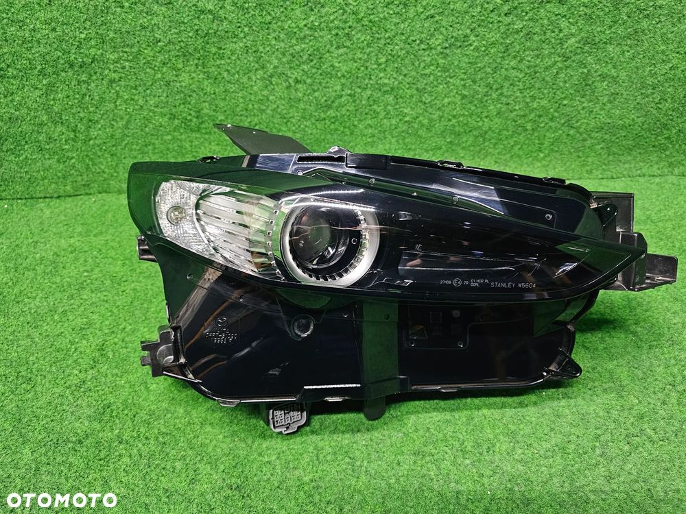 MAZDA CX-30 ----> REFLEKTOR PRAWY FULL LED 14 PIN