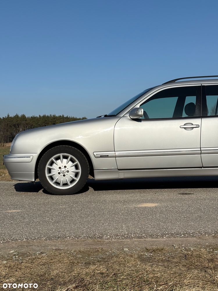 Mercedes-Benz Klasa E - 14