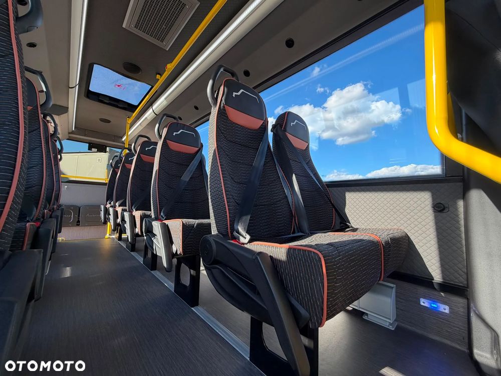 Mercedes-Benz Sprinter 517 - 14