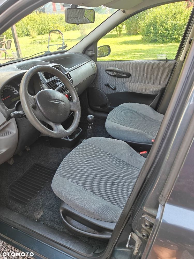 Fiat Punto 1.2 8V - 4