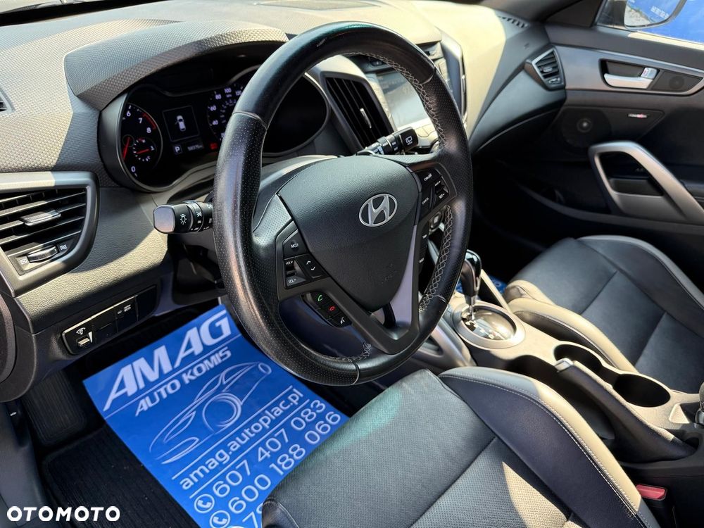 Hyundai Veloster - 15