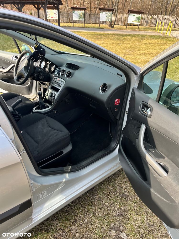 Peugeot 308 1.6 Trendy - 12