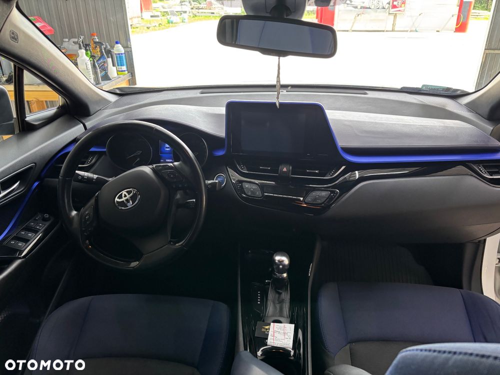 Toyota C-HR - 4