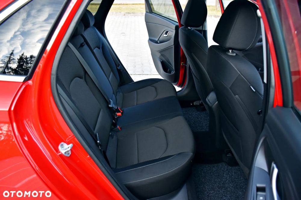Hyundai i30 1.0 T-GDI Connect & Go - 28