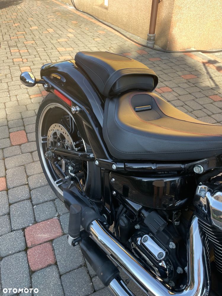 Harley-Davidson FXSB Breakout - 10