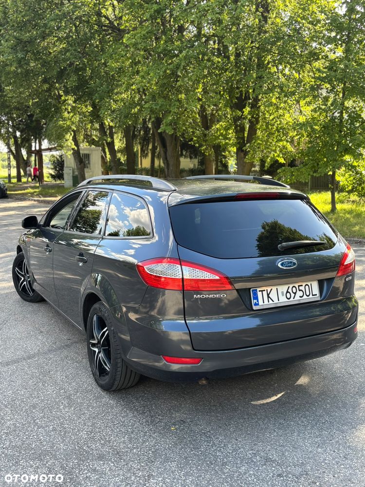 Ford Mondeo 2.0 TDCi Ambiente - 3