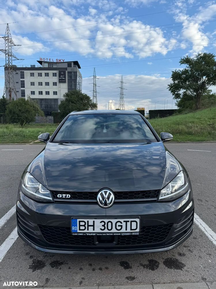 Volkswagen Golf 2.0 TDI DSG GTD - 2