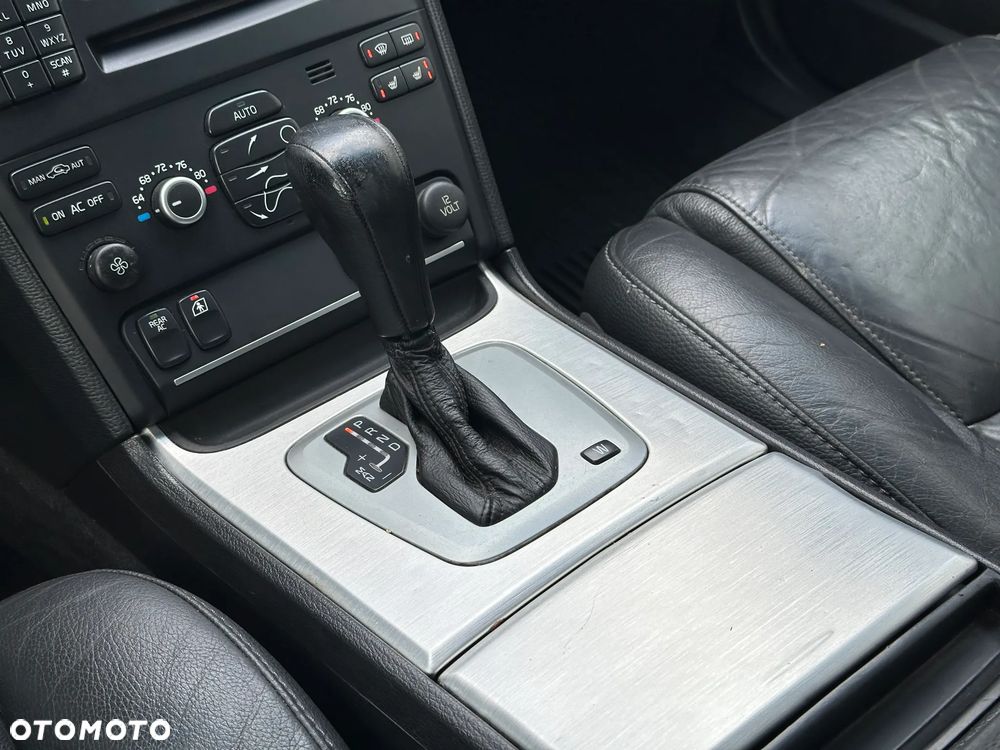 Volvo XC 90 3.2 AWD Geartonic Summum - 25
