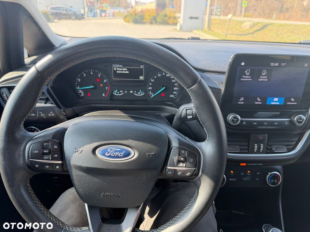 Ford Fiesta 1.1 S&S COOL&CONNECT - 18