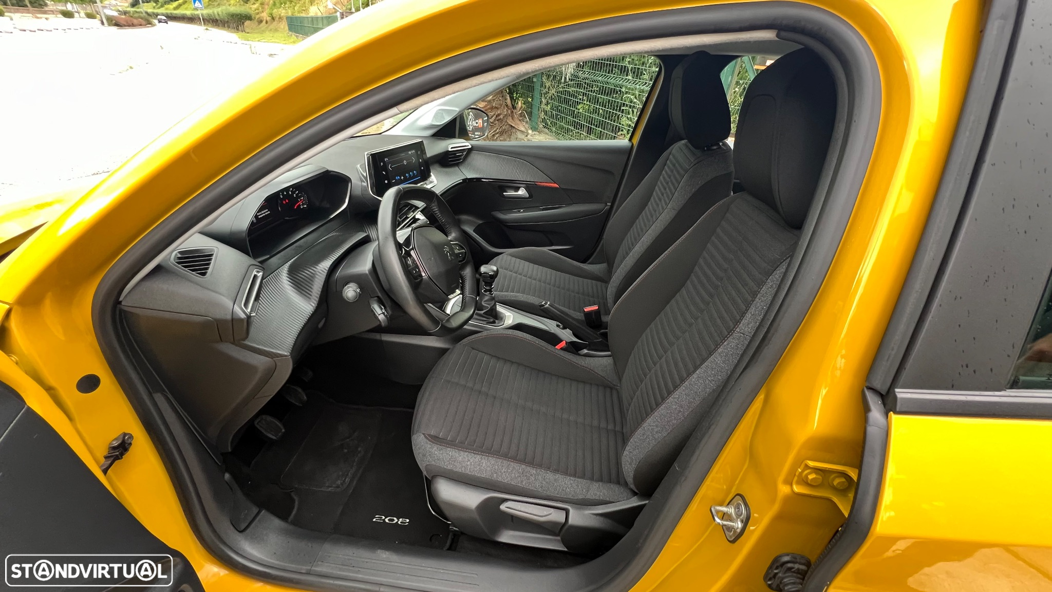 Peugeot 208 1.2 PureTech Allure Pack - 12