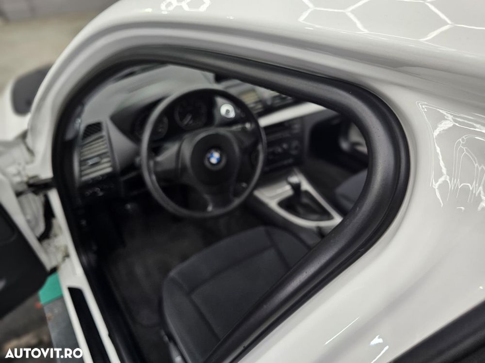 BMW Seria 1 116i - 1