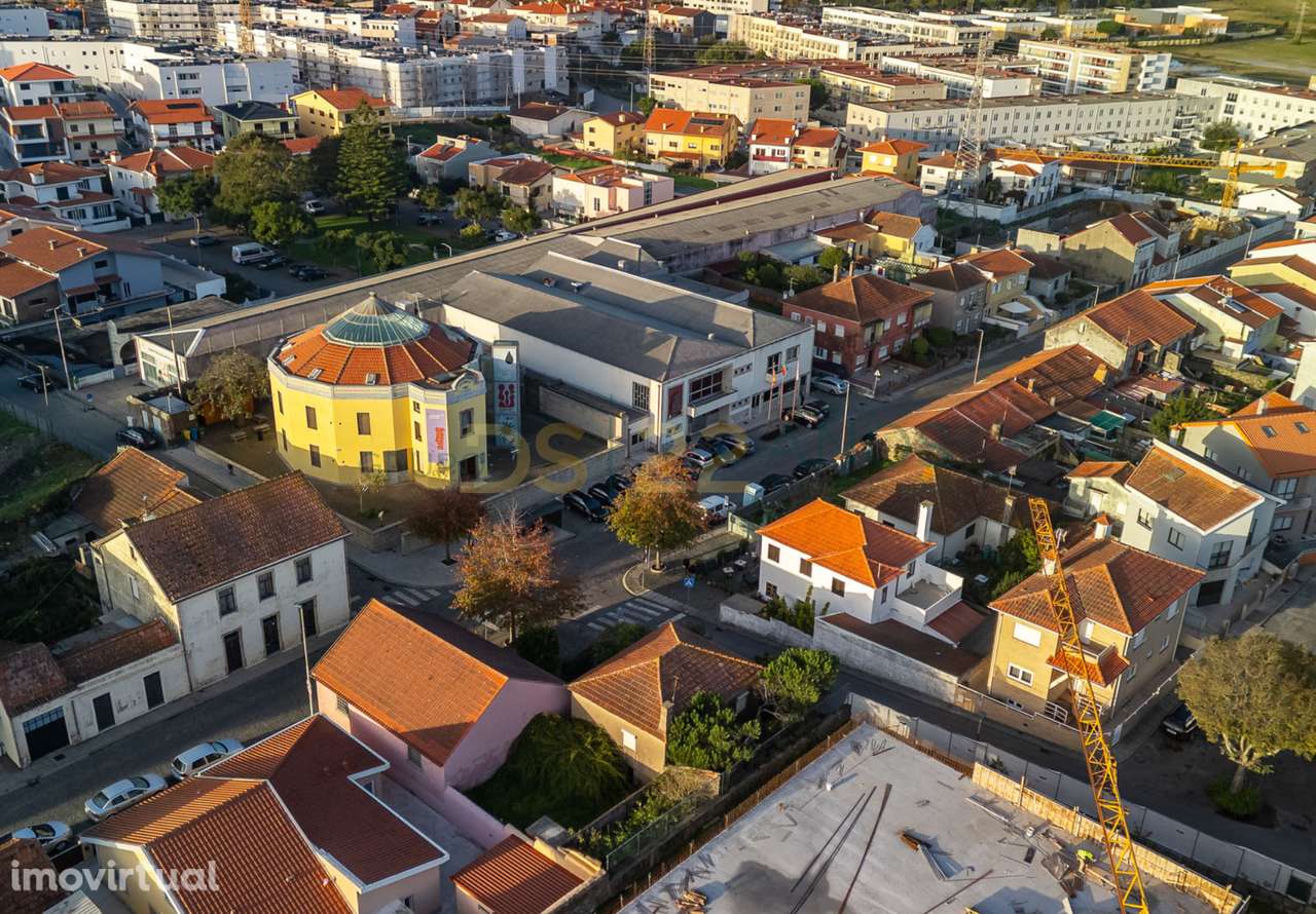 Moradia para Restaurar T2 Venda em Vila do Conde,Vila do Conde - Grande imagem: 2/27