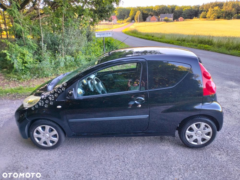 Peugeot 107 70 Petit Filou - 25