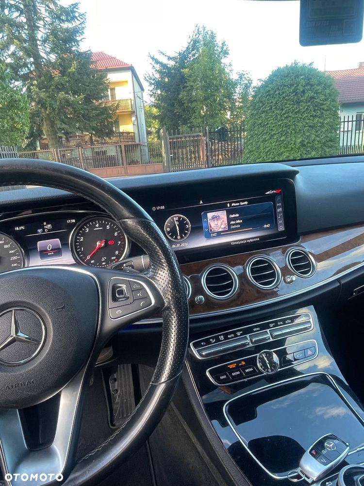 Mercedes-Benz Klasa E - 11