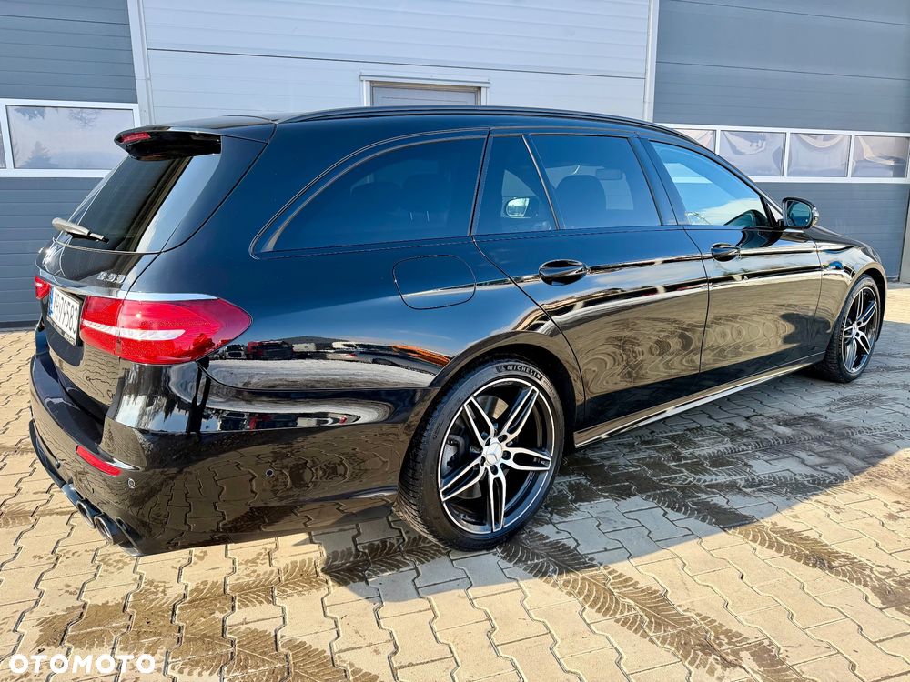 Mercedes-Benz Klasa E AMG 53 4-Matic+ - 21
