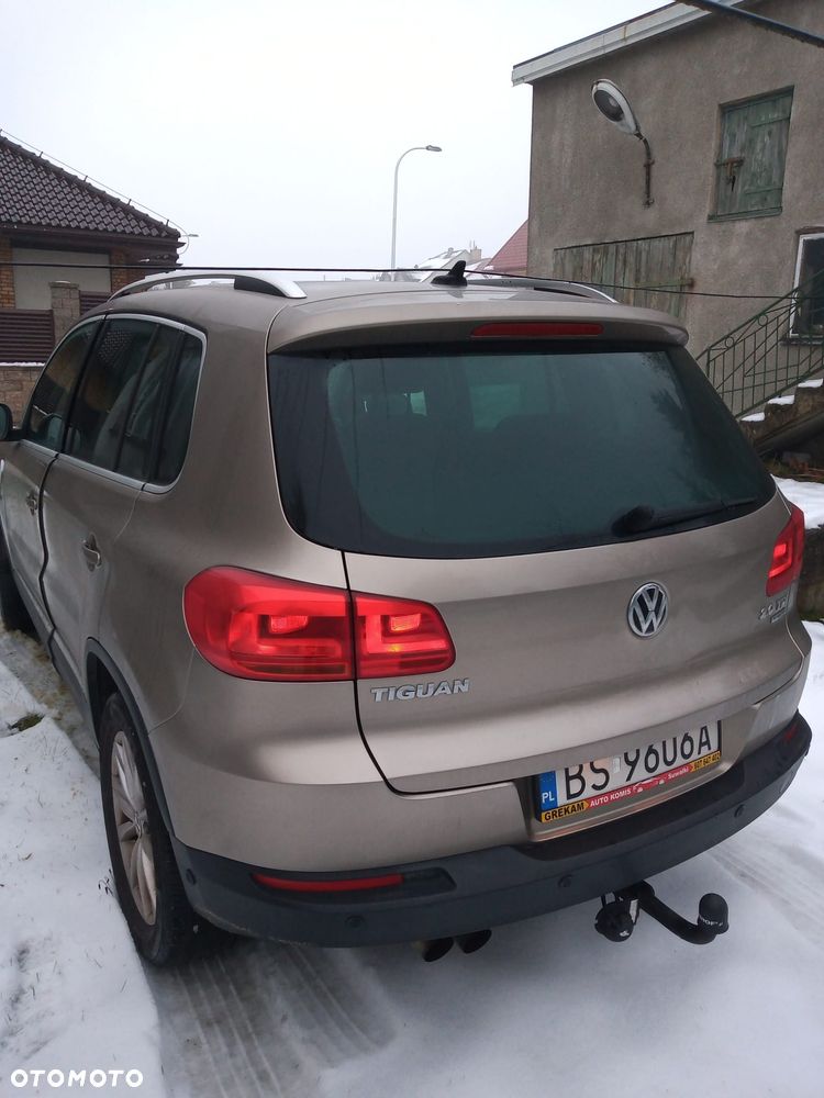 Volkswagen Tiguan 2.0 TDI DPF 4Motion BlueMotion Technology Track & Field - 4