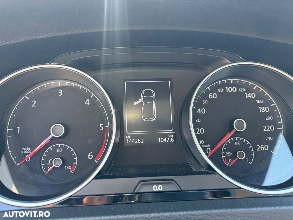Volkswagen Golf 2.0 TDI DSG Style - 12