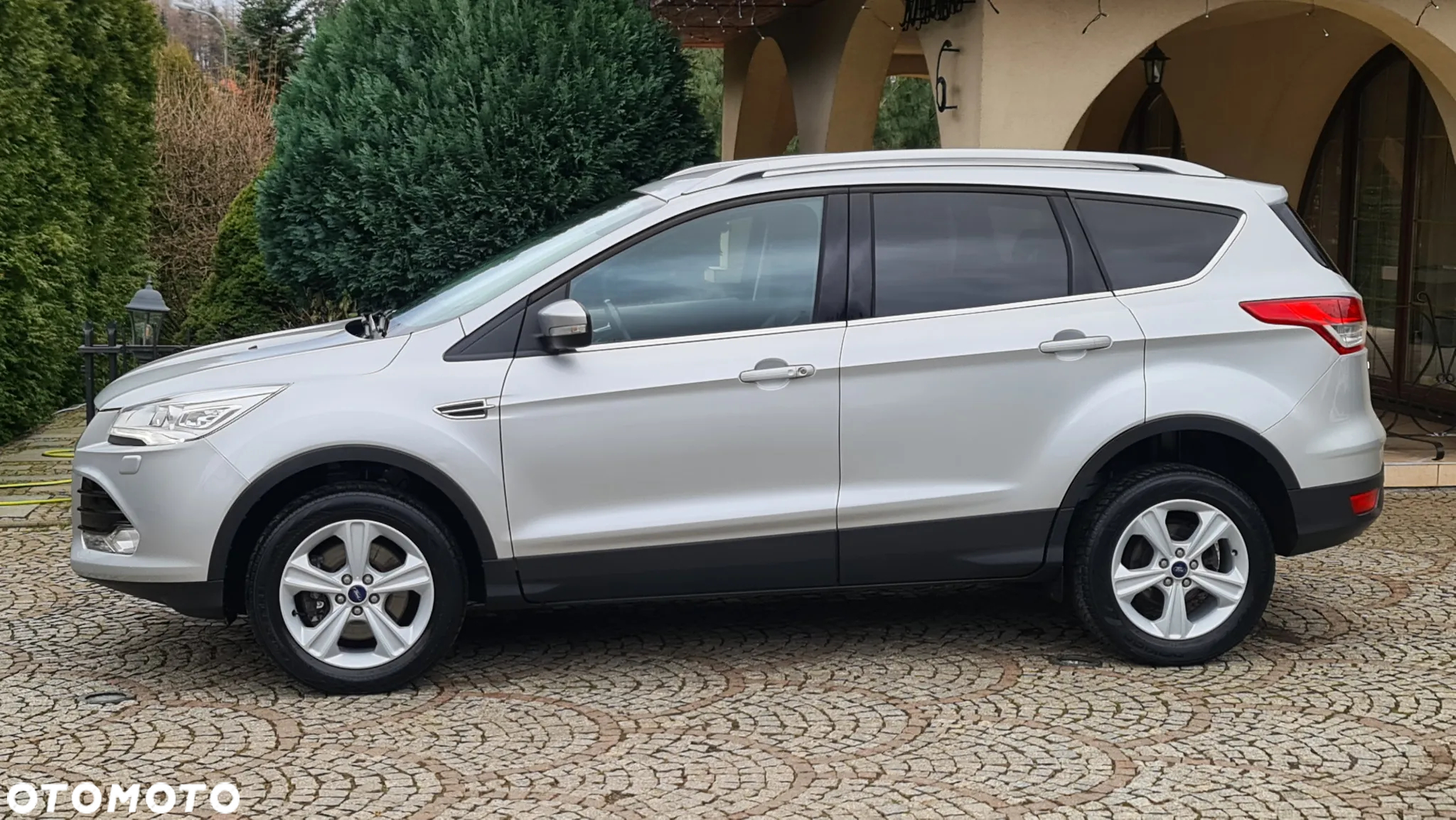 Ford Kuga 2.0 TDCi 4WD Titanium Plus - 4