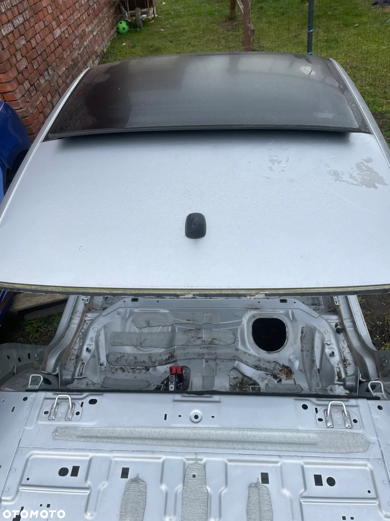 PASSAT B8 SEDAN  dach  panorama r line długie słupki - 2