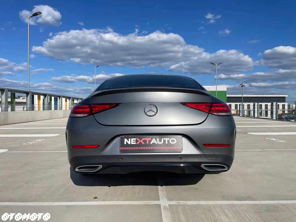 Mercedes-Benz CLS 300 d 4Matic 9G-TRONIC AMG Line - 10