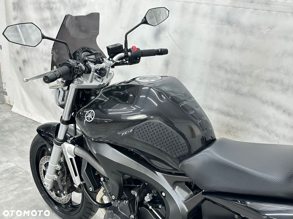 Yamaha FZ6 - 14