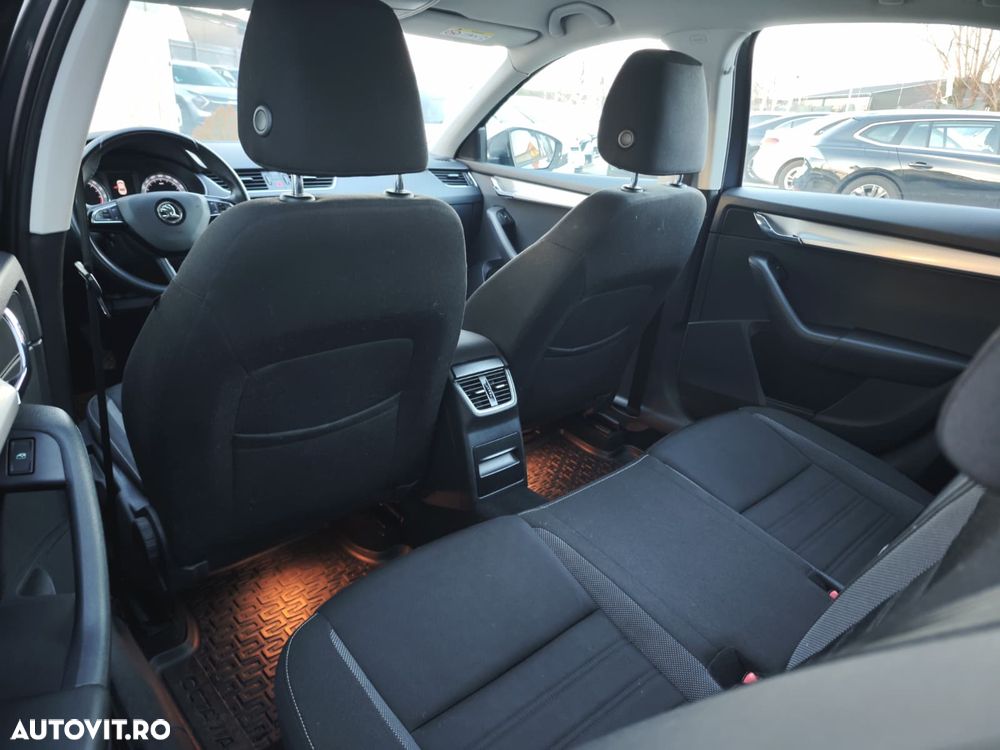 Skoda Octavia ver-1-6-tdi-ambition - 12