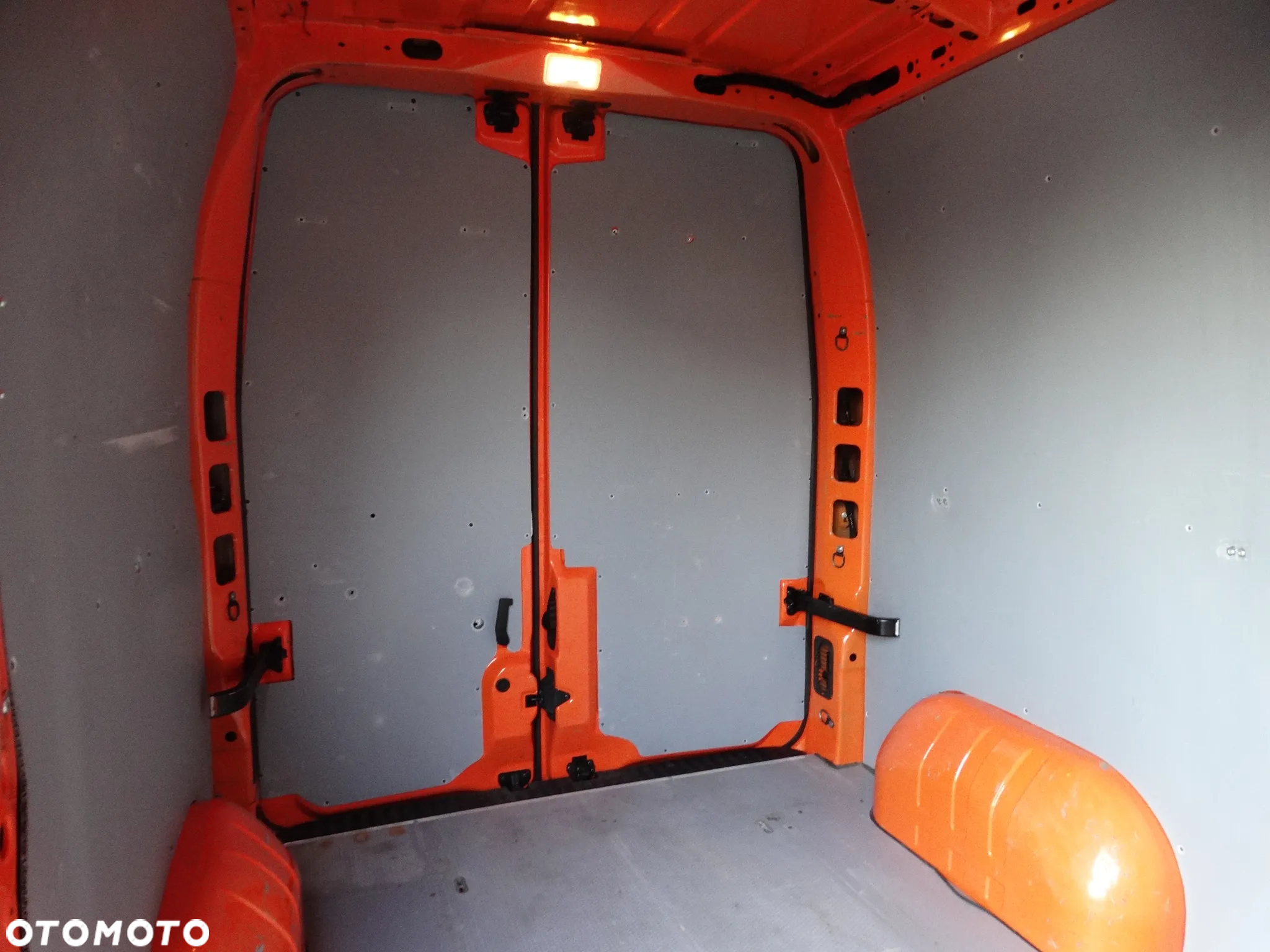 Opel Movano - 16