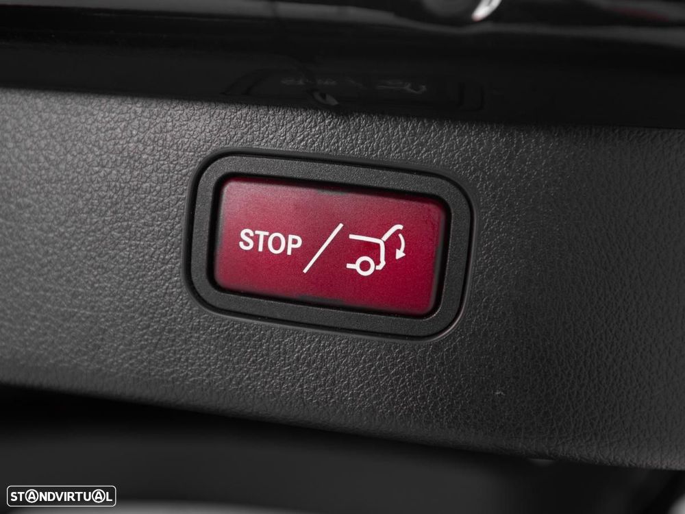 Mercedes-Benz C 300 e T 9G-TRONIC - 13