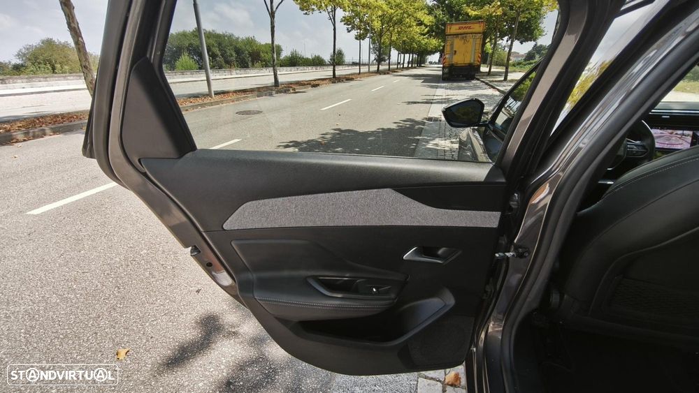 Peugeot 308 1.6 Hybrid Allure Pack e-EAT8 - 19