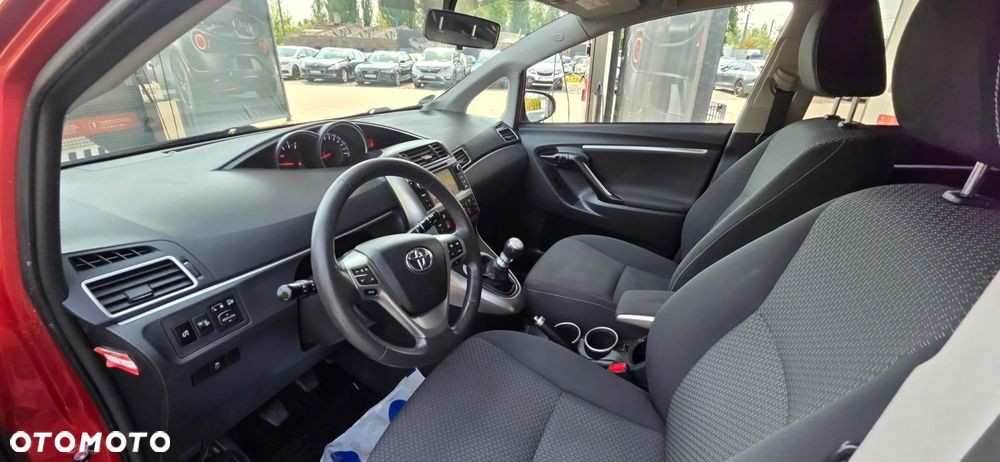 Toyota Verso 2.0 D-4D 5-Sitzer Executive - 31
