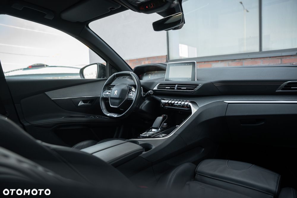 Peugeot 3008 1.6 PureTech Hybrid4 PHEV GT Pack S&S EAT8 - 28
