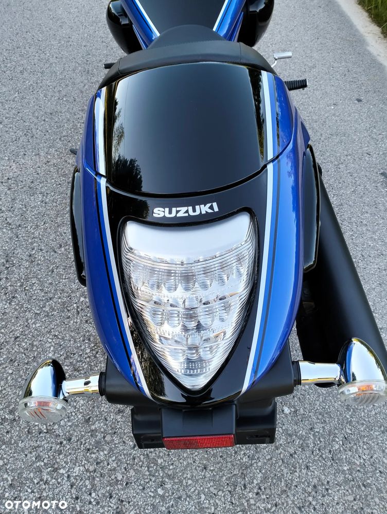 Suzuki Boulevard - 22